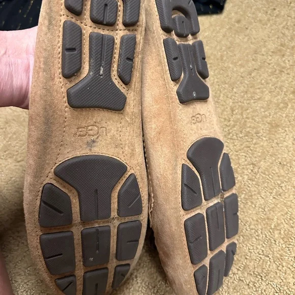 Tan Suede UGG Moccasins with Bow Detail - Picture 4 of 5